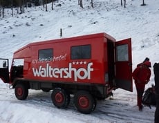 Camminata tra la neve e würstel speciale...